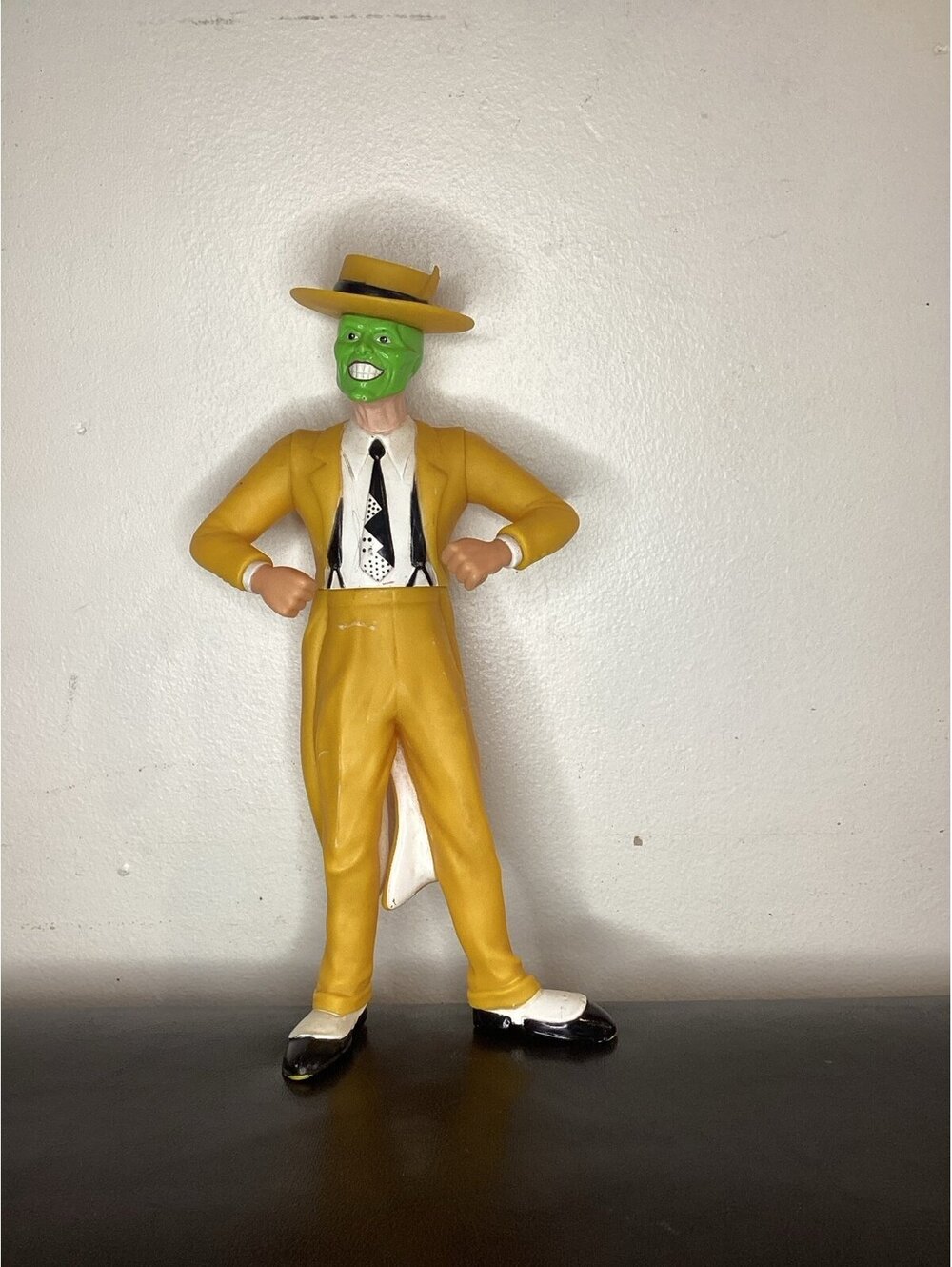 1994 New Line Productions THE MASK Action figure